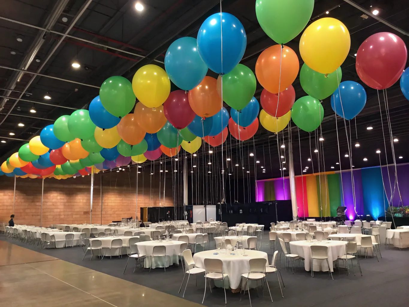 Firmaarrangement med balloner